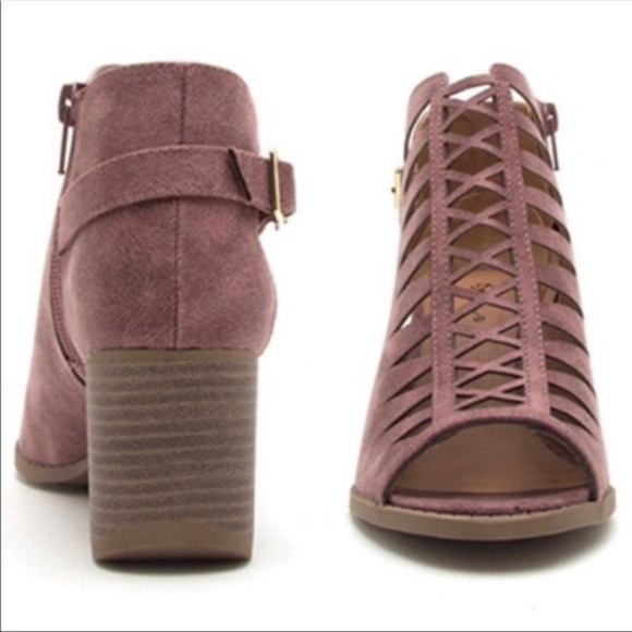 ONE PAIR LEFT!! Rose Peep Toe Booties - Picture 3 of 4